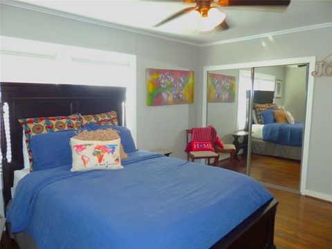 Tiny photo for 1408 Bridge St, Brady, TX 76825 (MLS # 21101359)