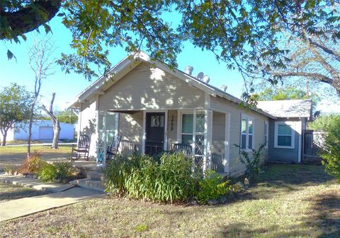 1408 Bridge Brady TX 76825