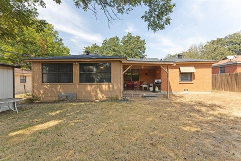 Tiny photo for 6051 Black Oak Lane, Fort Worth, TX 76114 (MLS # 21396822)