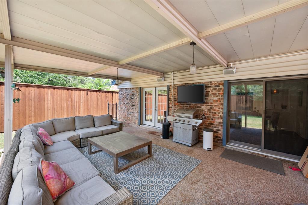 6736 Corona Drive