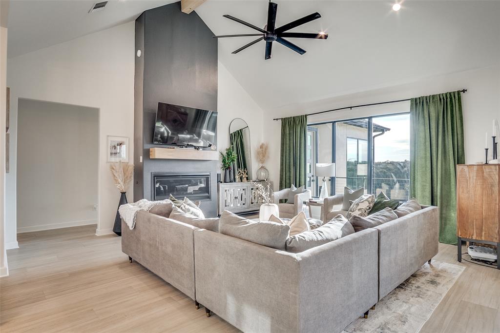 Cliffs Ph 08 - Residential