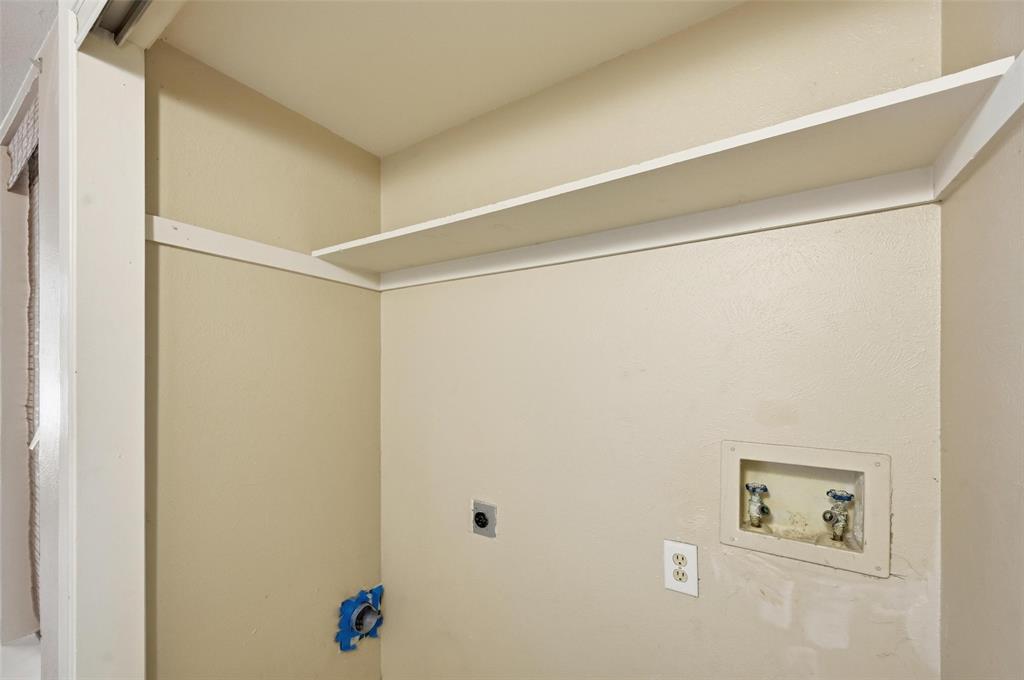 Wedglea Place Condo - Residential