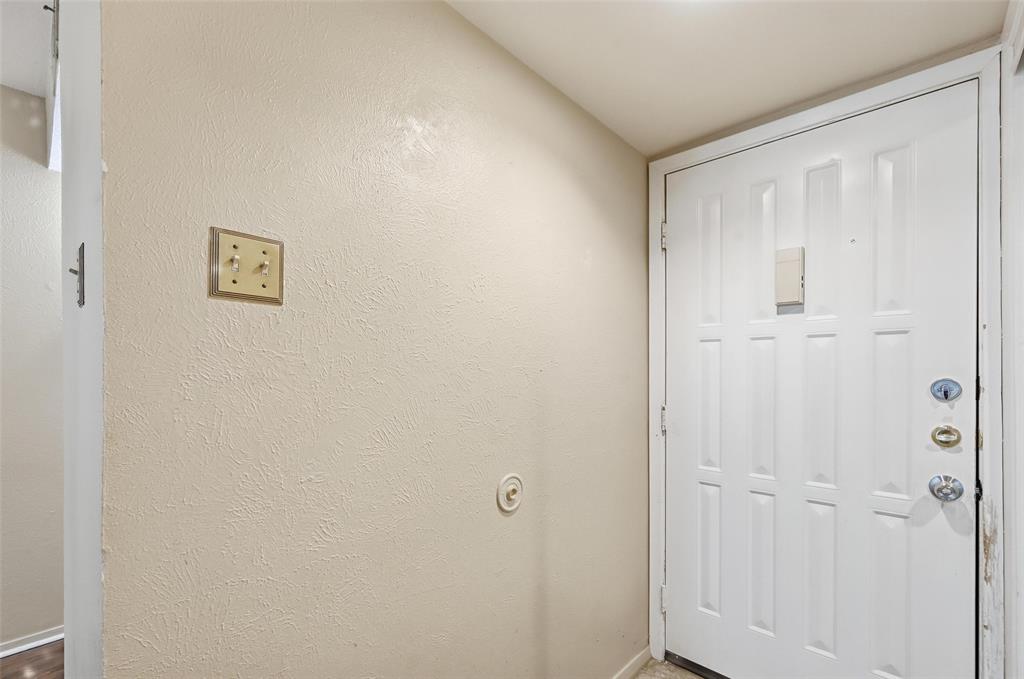 Wedglea Place Condo - Residential