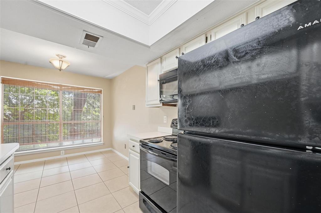 Wedglea Place Condo - Residential