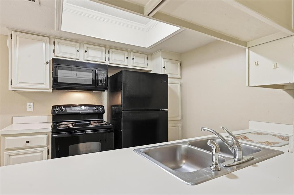 Wedglea Place Condo - Residential