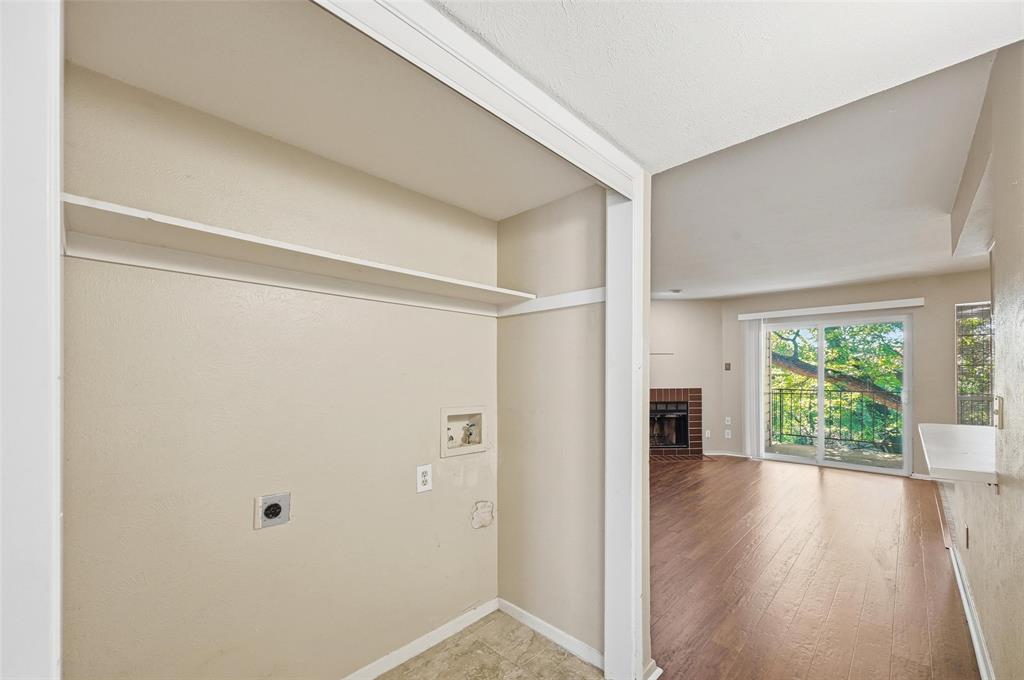 Wedglea Place Condo - Residential