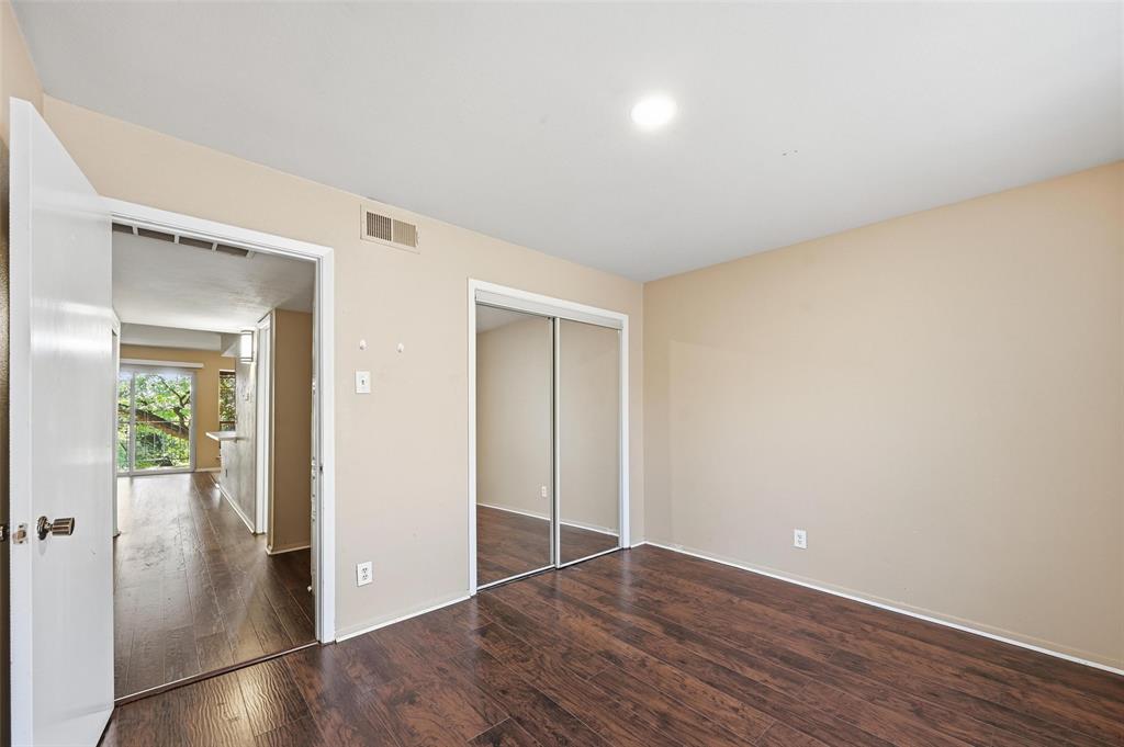 Wedglea Place Condo - Residential