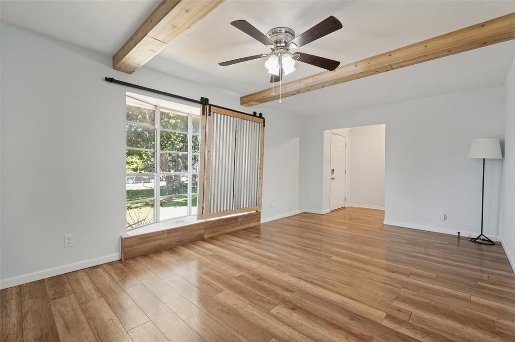 1822 Glenn Lane