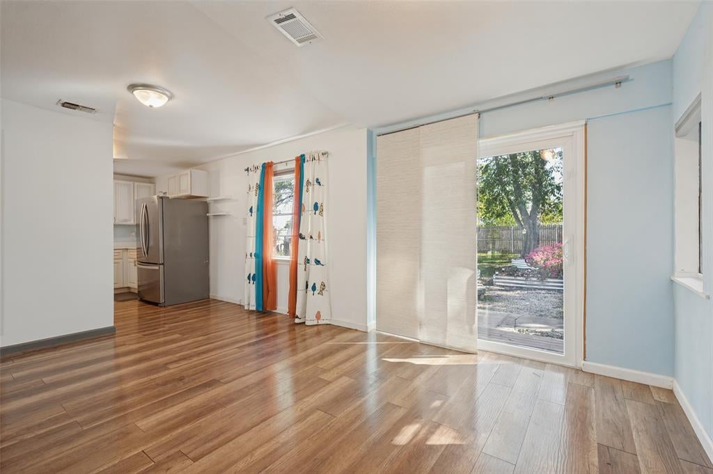1822 Glenn Lane