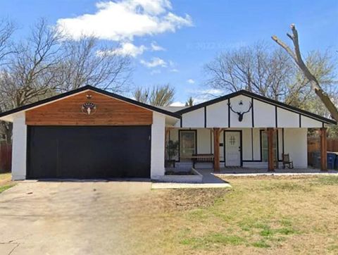 2579 Mossglen Drive Dallas TX 75227