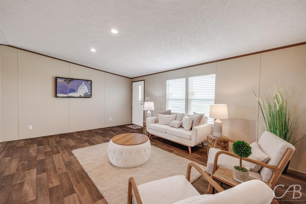 4275 Private Road 4284