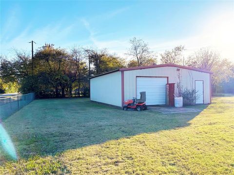 A home in Red Oak