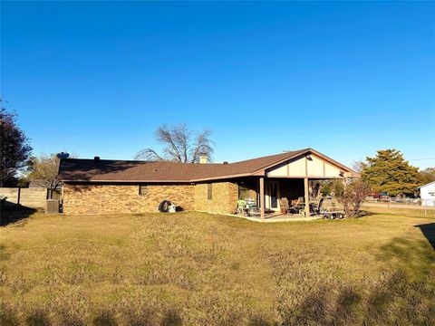 A home in Red Oak