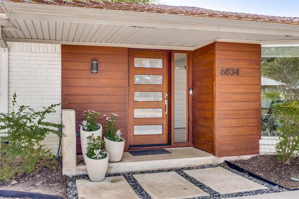 6834 Quarterway Drive