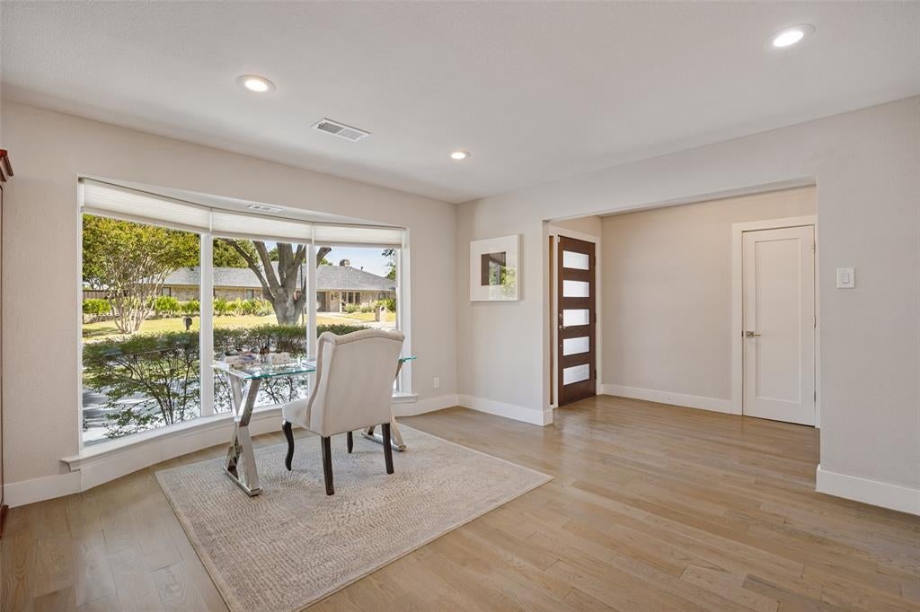 6834 Quarterway Drive