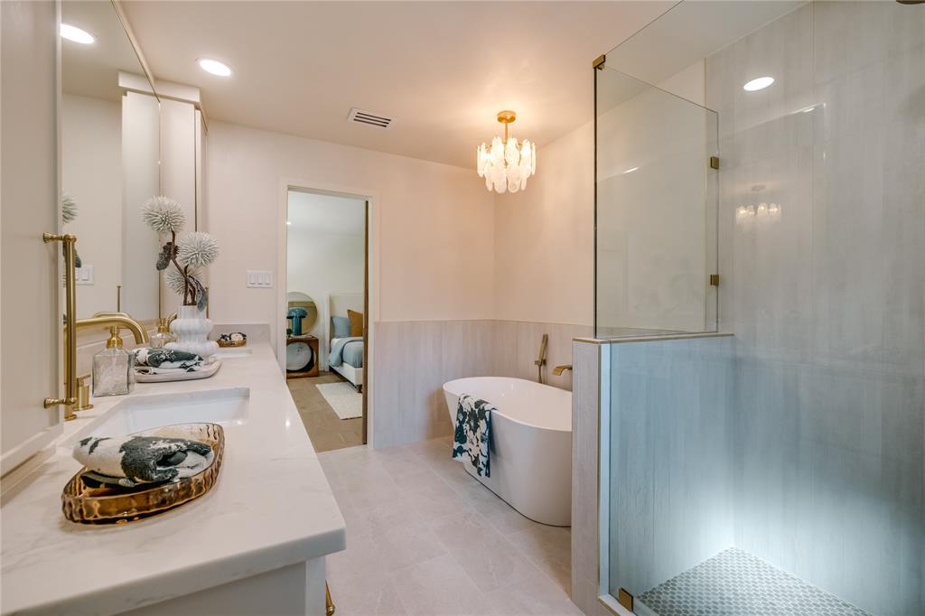 Ridglea Country Club Estate - Residential