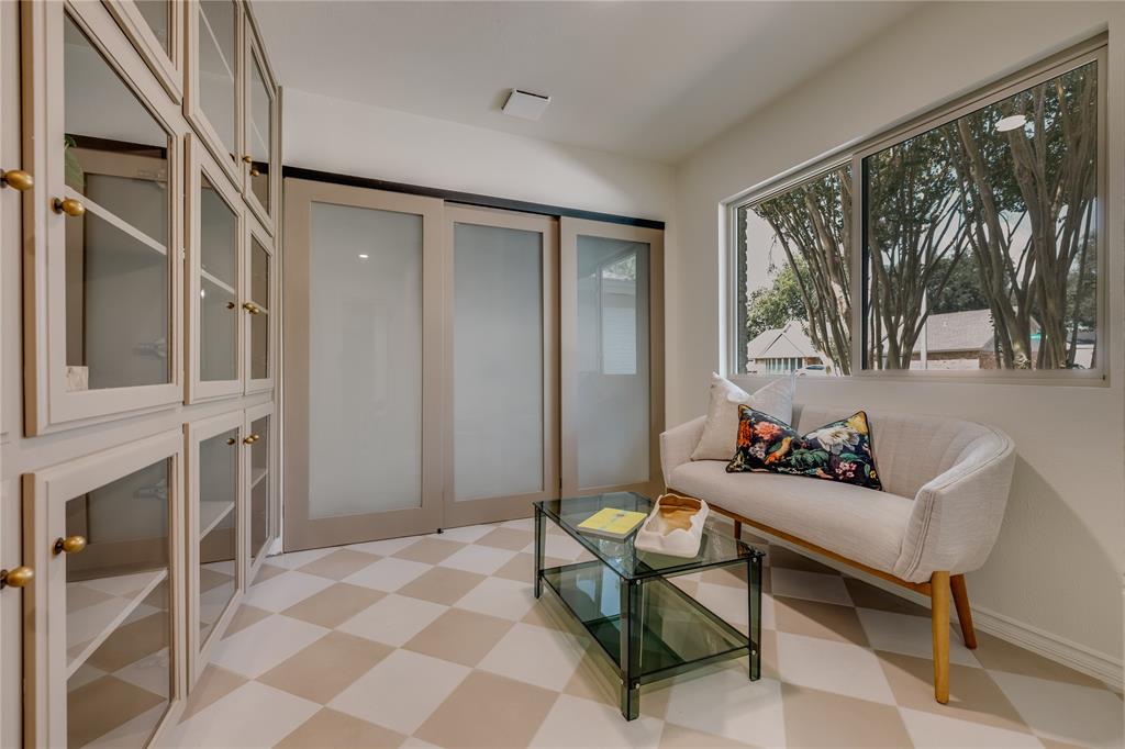 Ridglea Country Club Estate - Residential