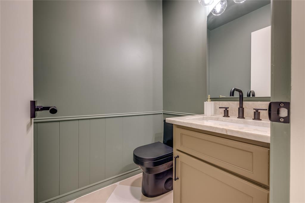 Ridglea Country Club Estate - Residential