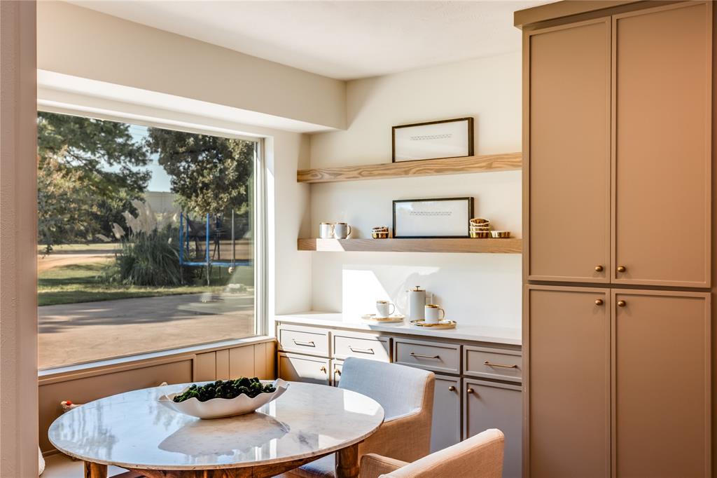 Ridglea Country Club Estate - Residential