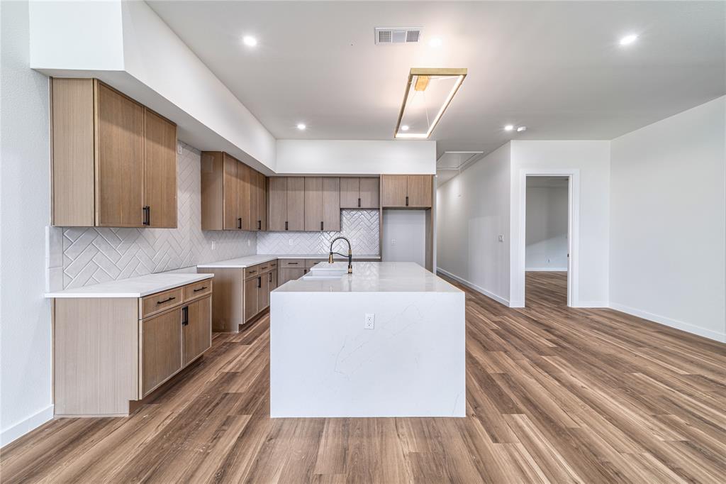 Central Ave - Residential