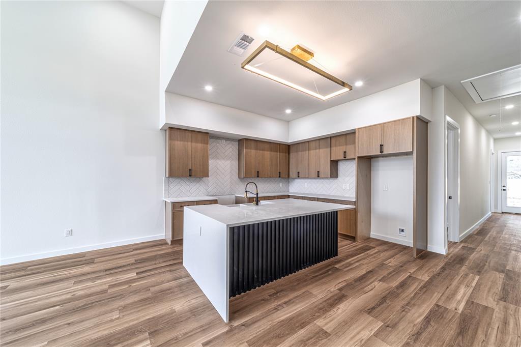 Central Ave - Residential