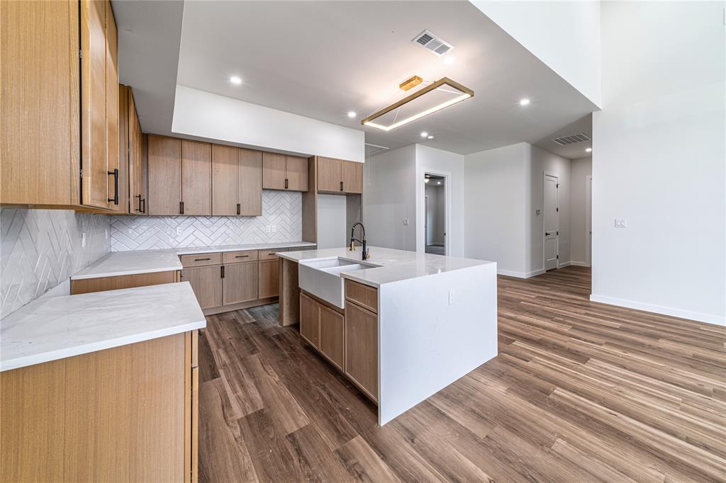 Central Ave - Residential