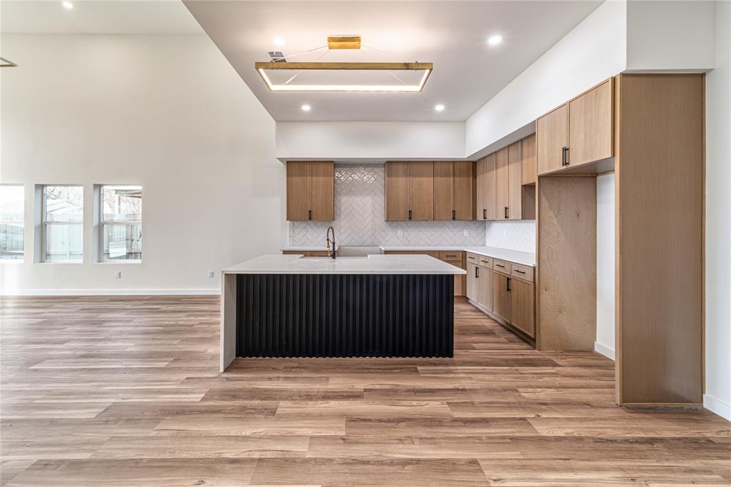 Central Ave - Residential