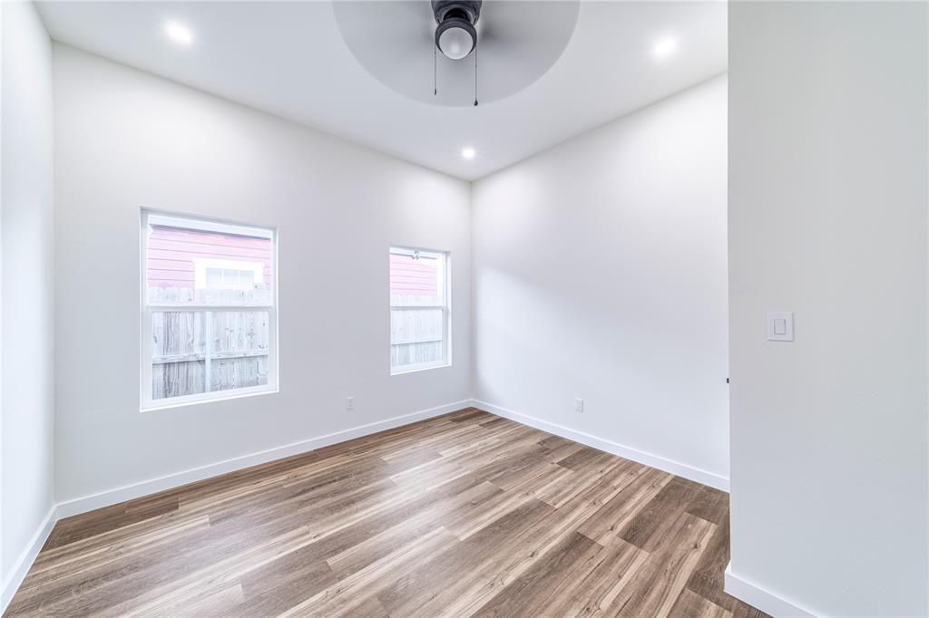 Central Ave - Residential