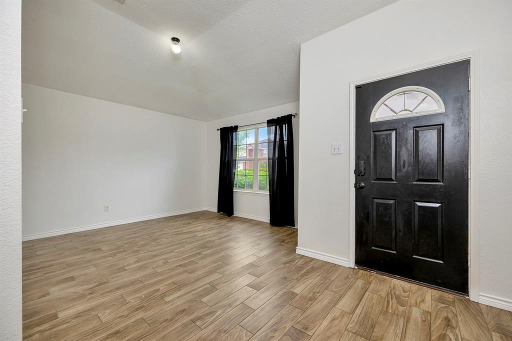 6717 Red Rock Trail