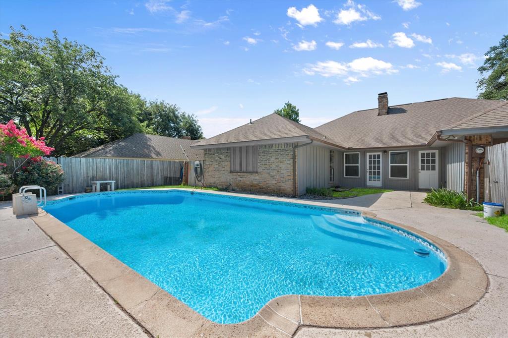 1015 Lansdale Drive
