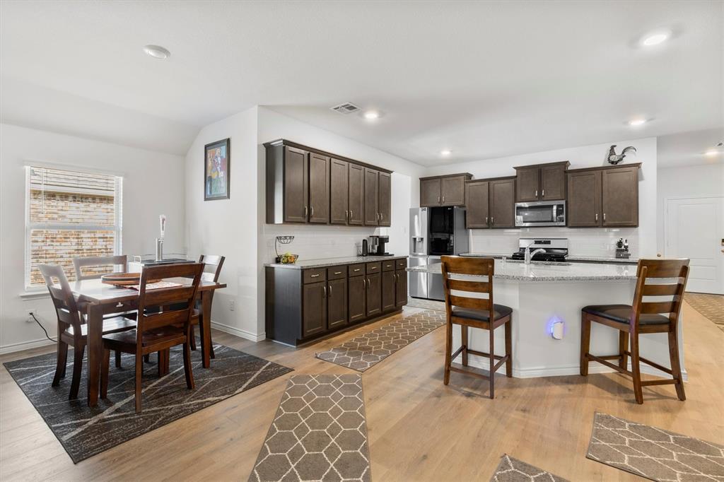 1302 Colonial Bluff Lane