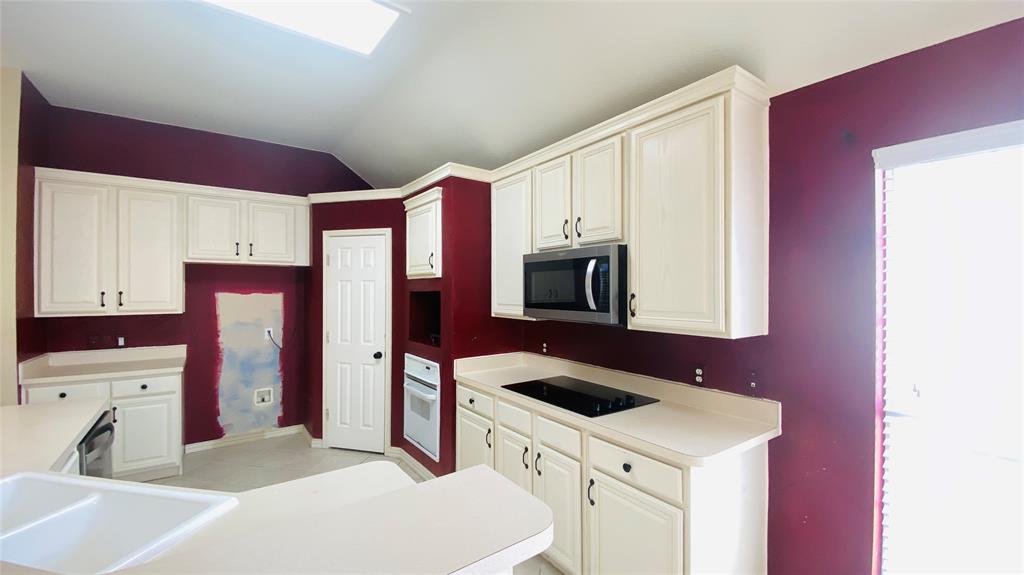 Knolls At Russell Creek #1 - Residential Lease