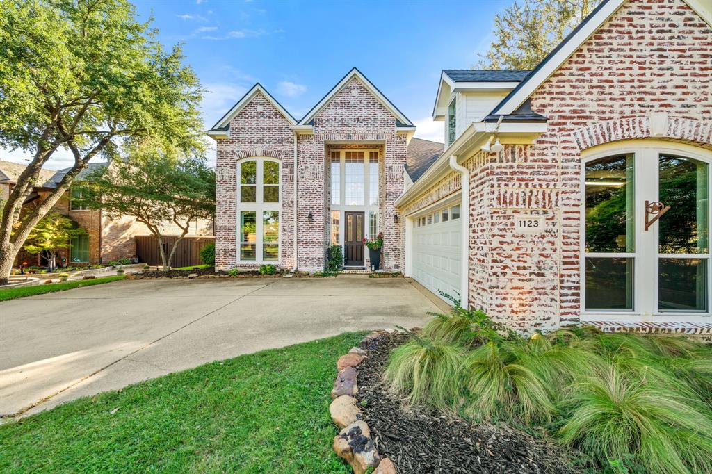 1123 Shadetree Lane