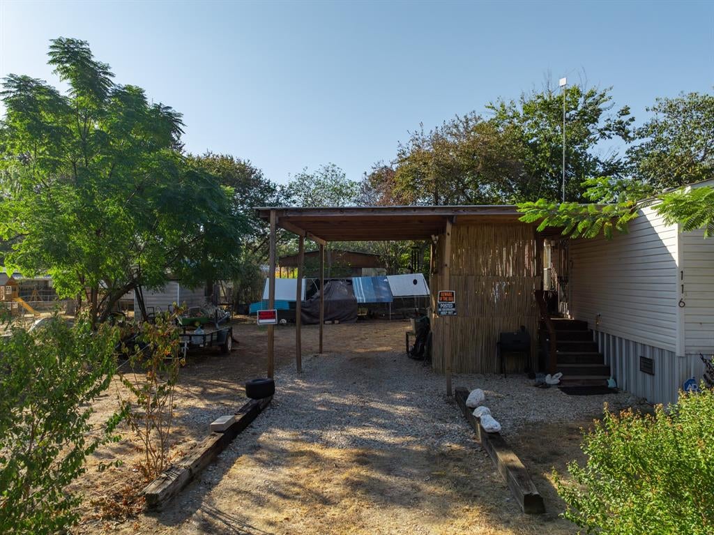 116 County Road 1424