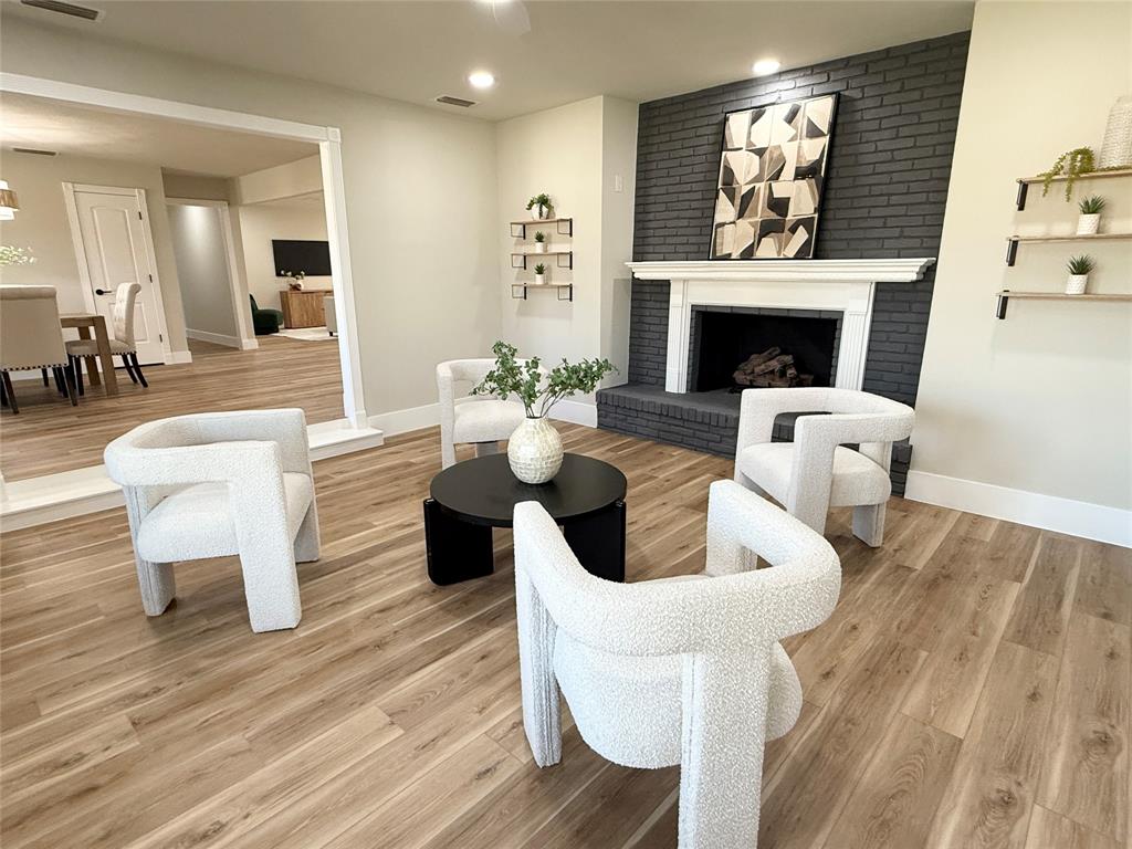 1620 Valleycrest Lane