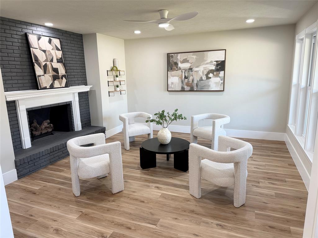 1620 Valleycrest Lane