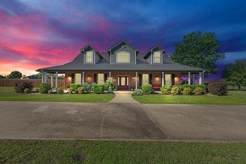1072 West Secretariat Drive Terrell TX 75160