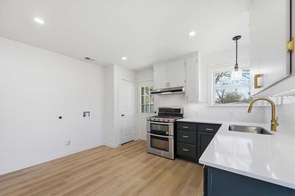 Hawthorne & Fallis - Residential