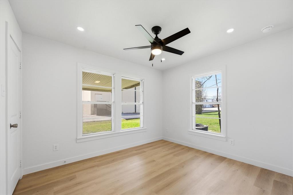 Hawthorne & Fallis - Residential