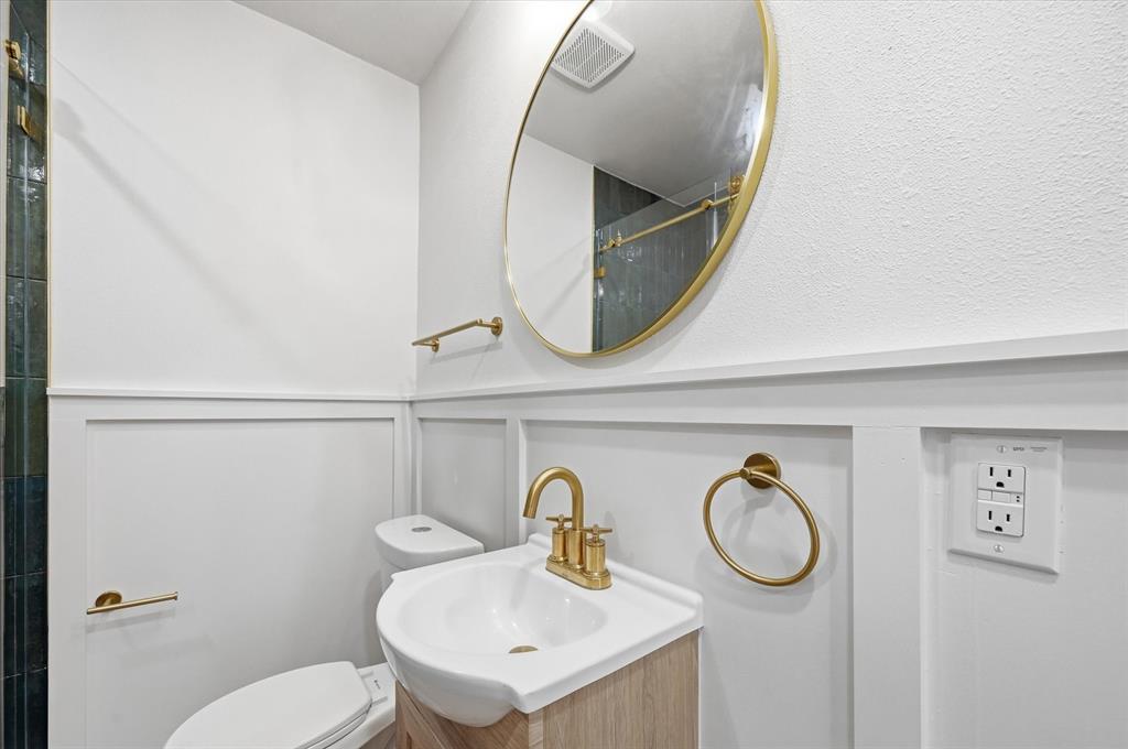 Hawthorne & Fallis - Residential