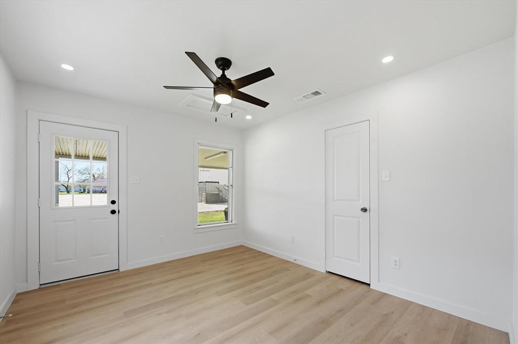 Hawthorne & Fallis - Residential