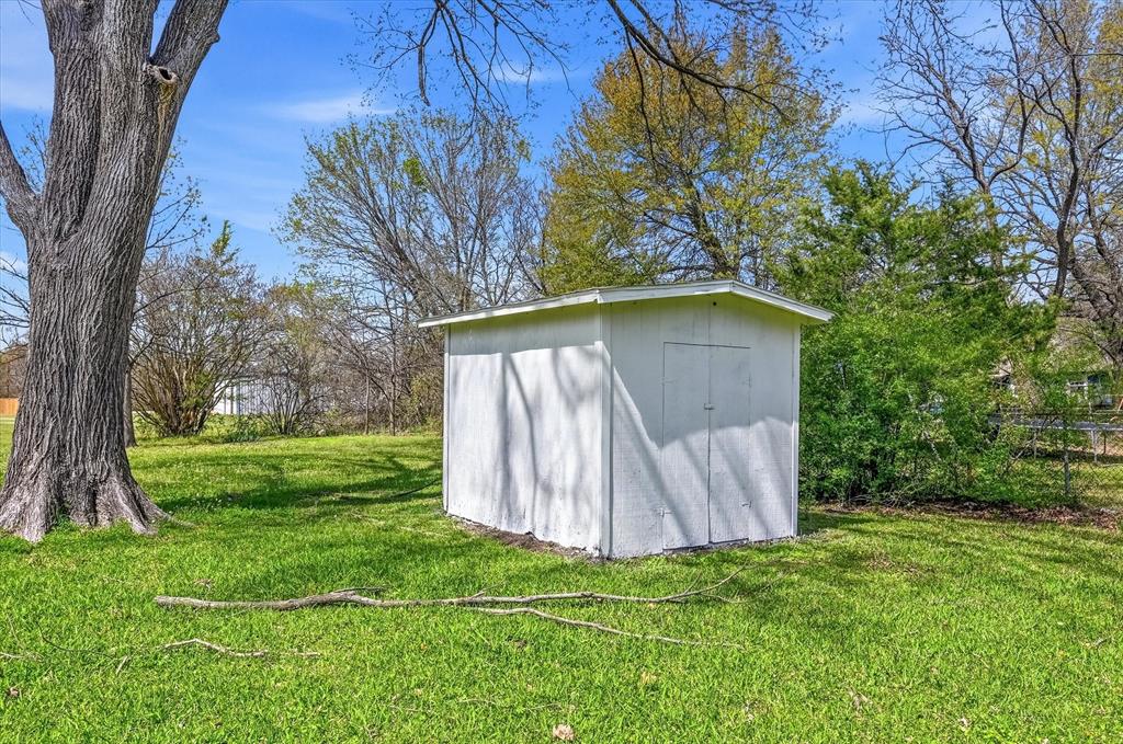 Hawthorne & Fallis - Residential