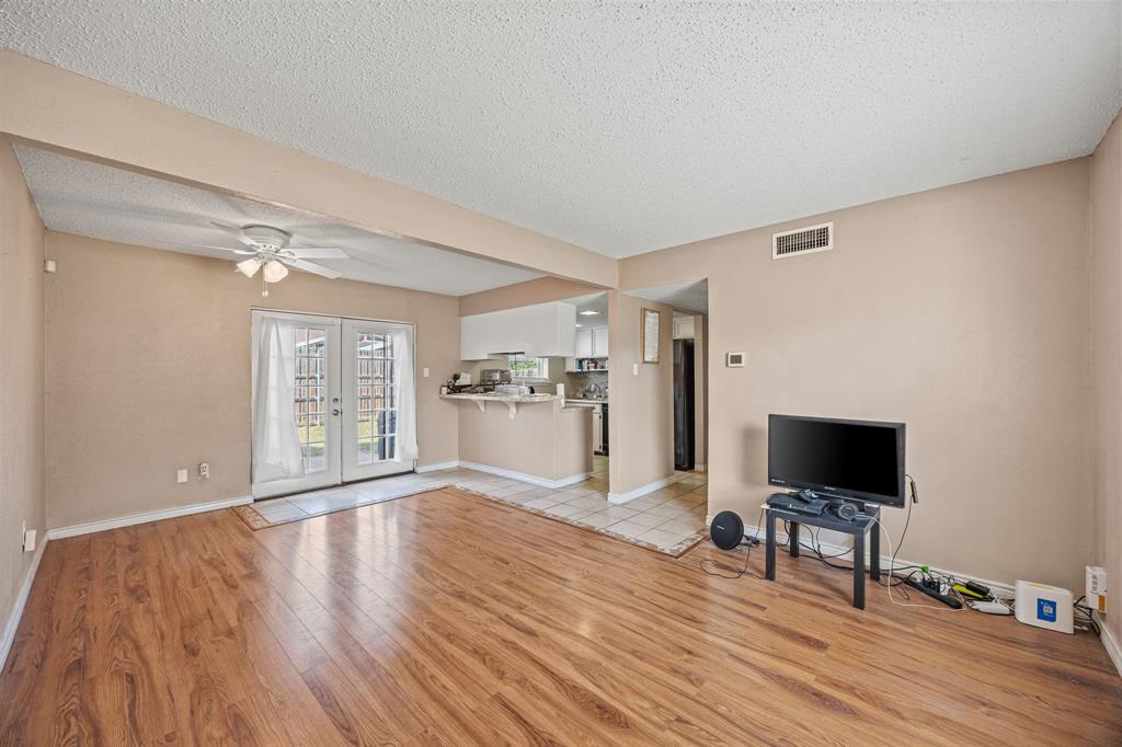 1019 Pleasant Valley Lane