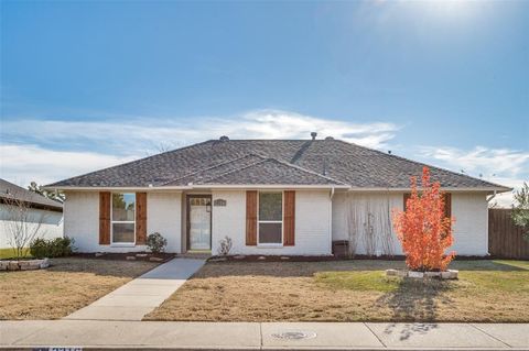 2316 Daybreak Drive Dallas TX 75287