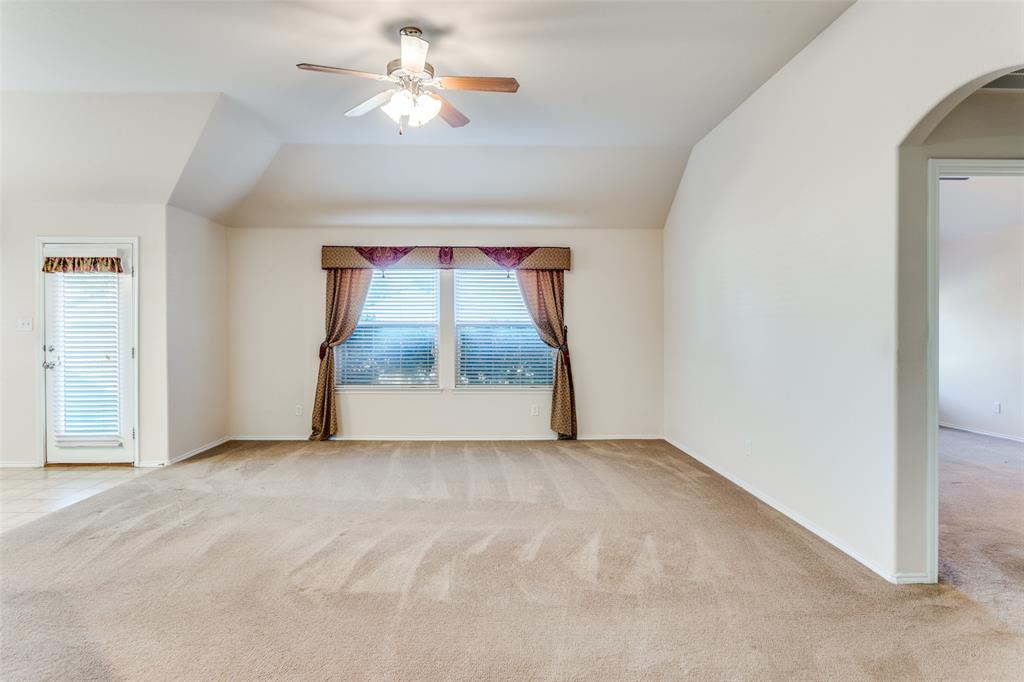 12131 Rowsley Lane