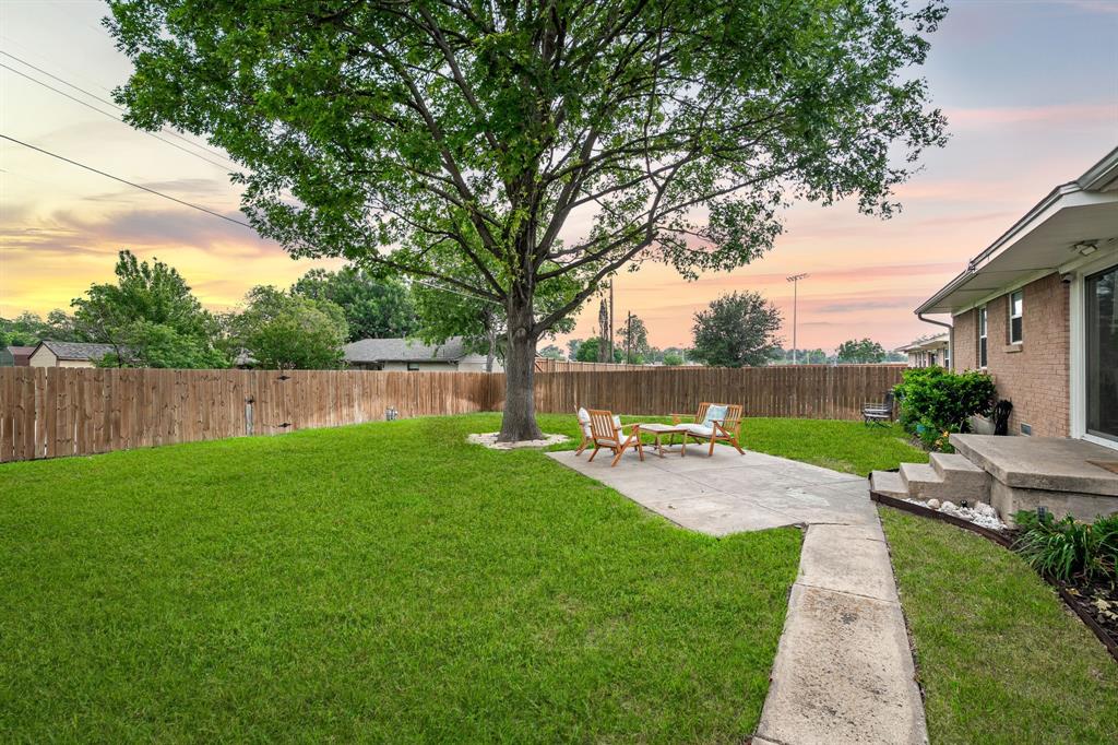 613 Decca Drive