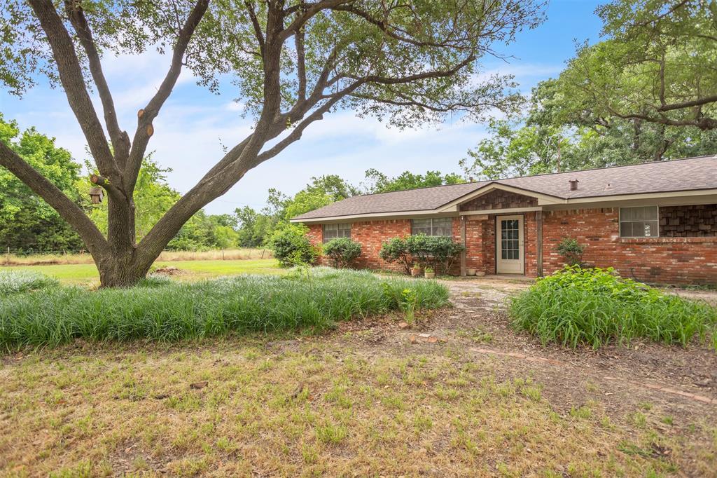 3307 County Road 2176