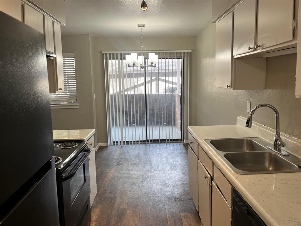 Parkside Condos - Residential