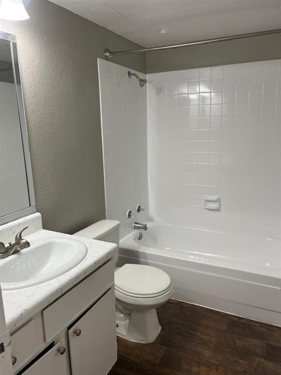 Parkside Condos - Residential