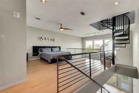 959 W Bluff Street 105 Fort Worth TX 76102
